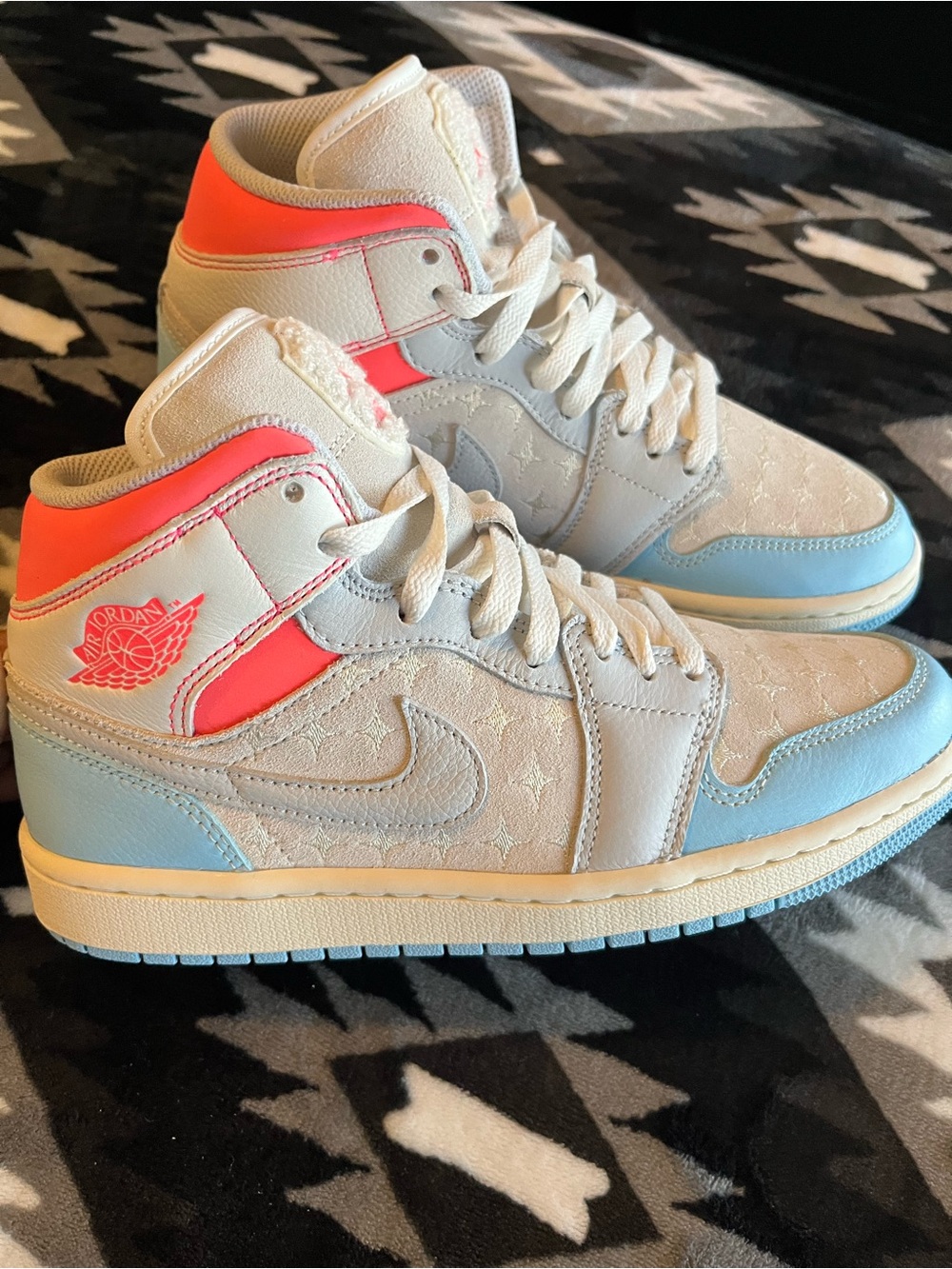 WMNS Air Jordan 1 MID sneakers in sail blue chill & hot lava - Picture 2 of 5